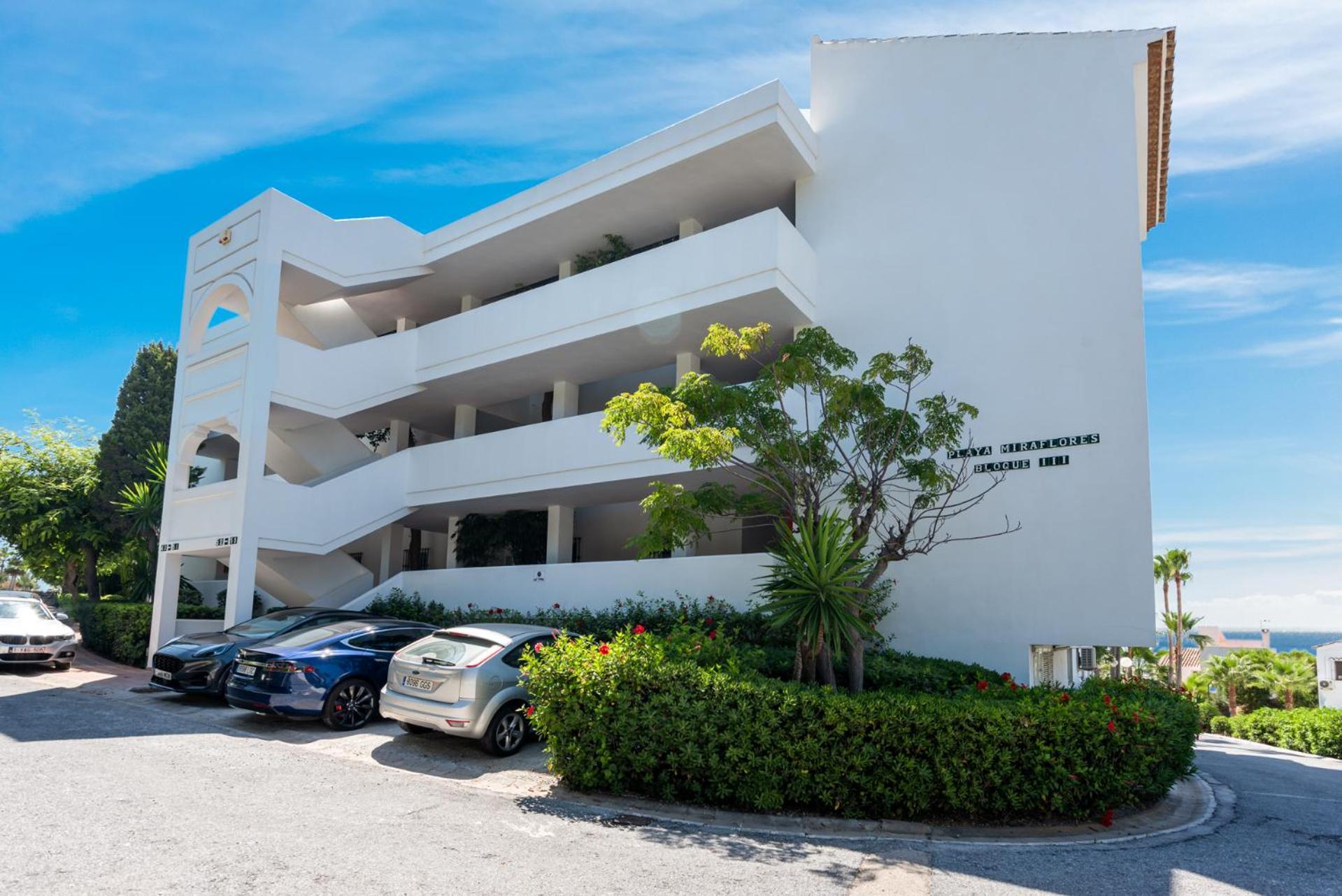 Miraflores Apartments By The Beach Costa Del Sol Sitio de Calahonda Extérieur photo