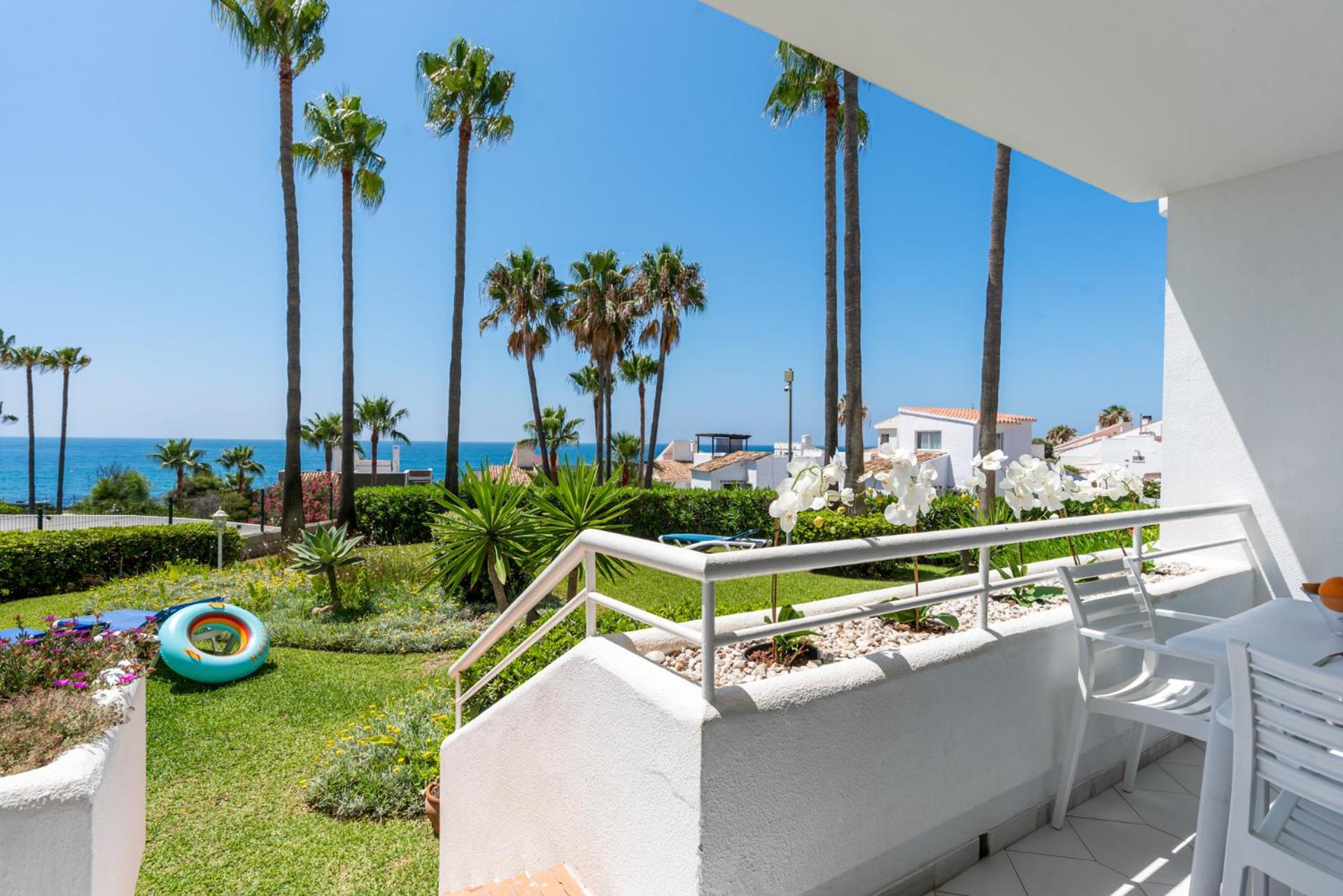 Miraflores Apartments By The Beach Costa Del Sol Sitio de Calahonda Extérieur photo