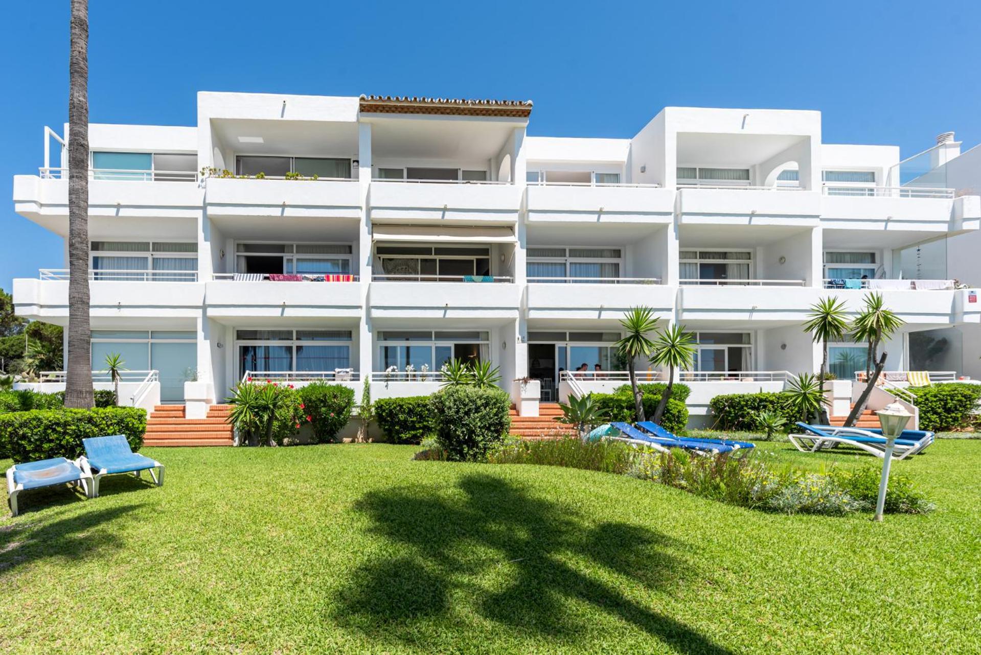 Miraflores Apartments By The Beach Costa Del Sol Sitio de Calahonda Extérieur photo