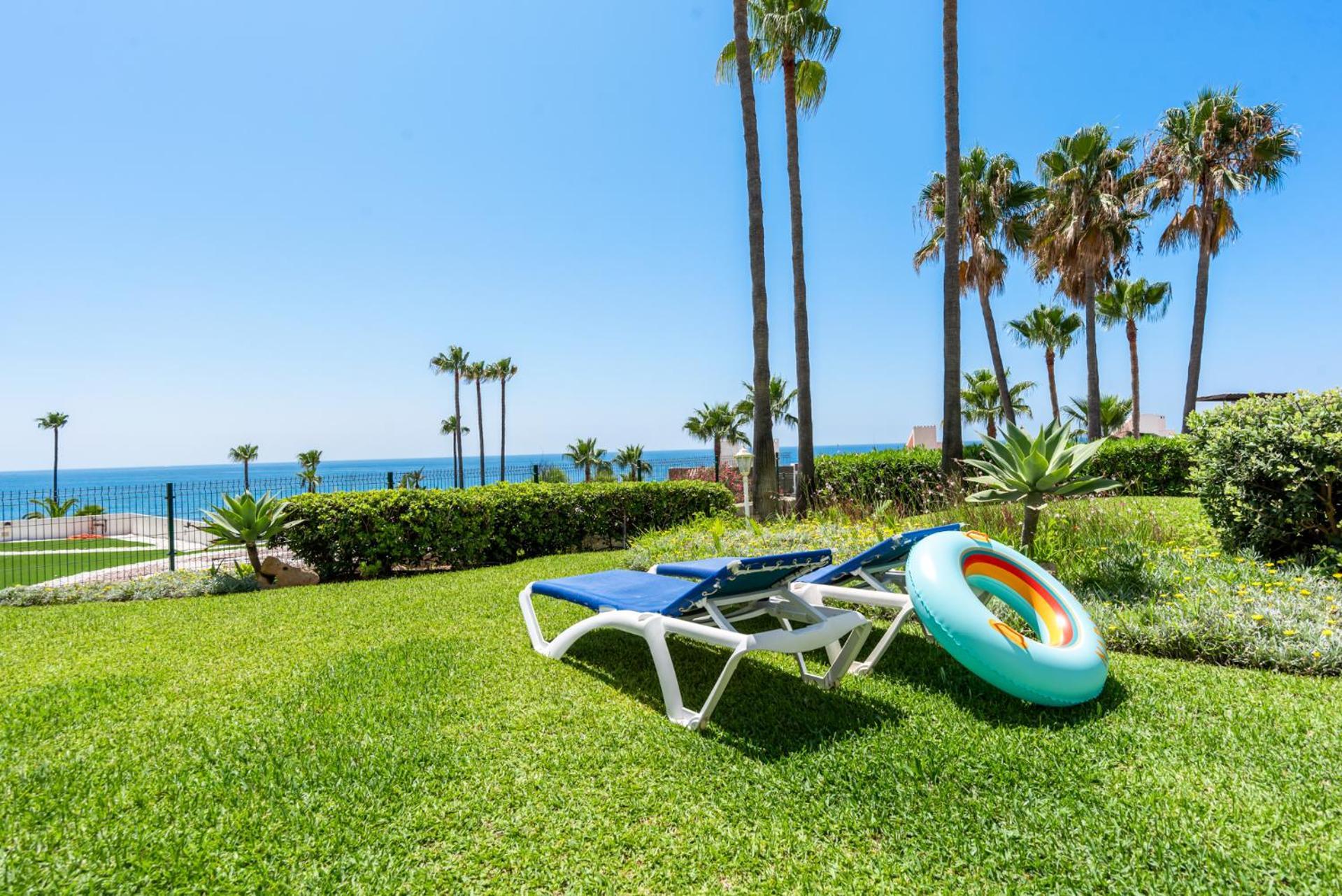 Miraflores Apartments By The Beach Costa Del Sol Sitio de Calahonda Extérieur photo